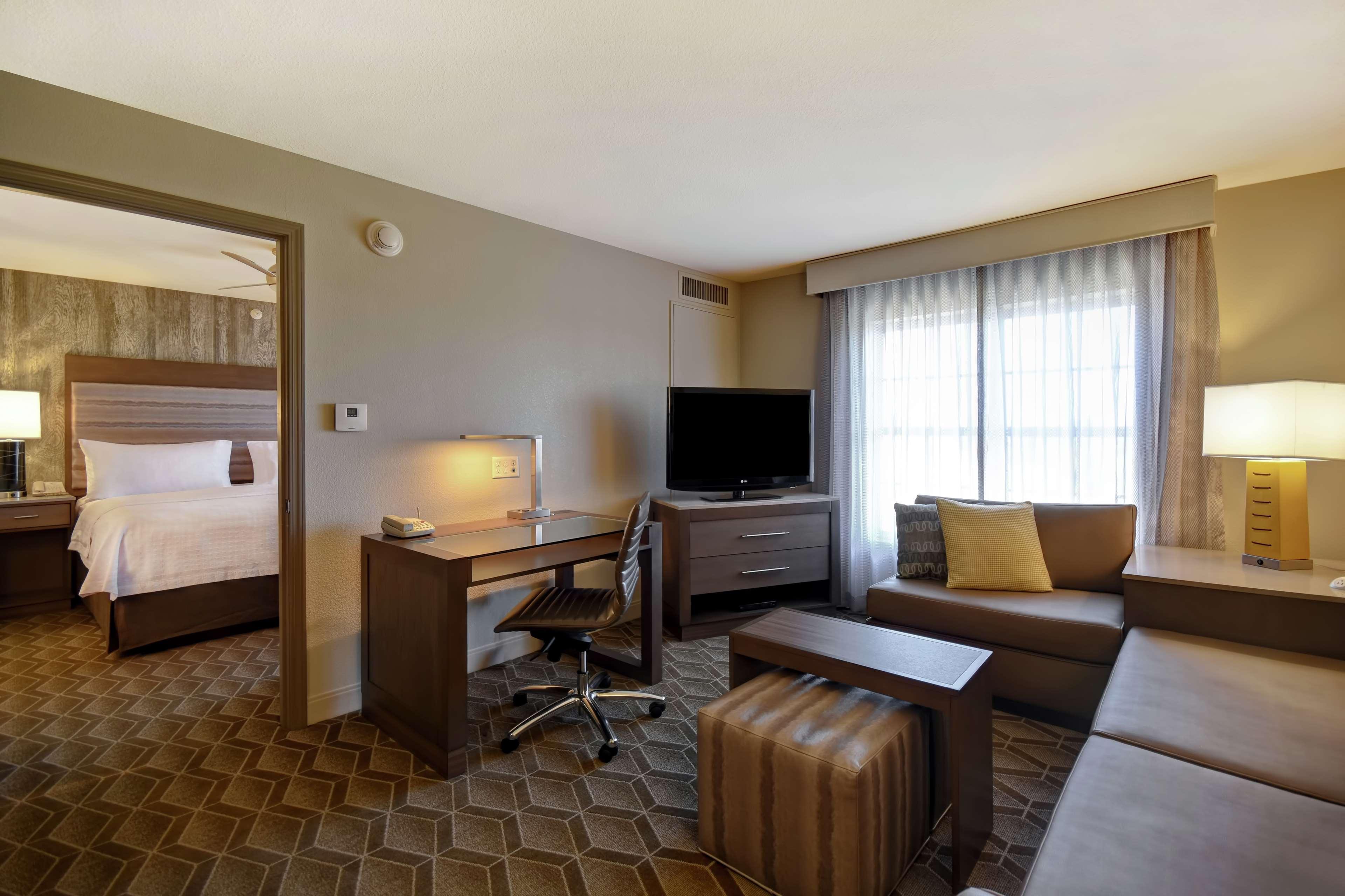 Homewood By Hilton At The Waterfront Hotel Wichita