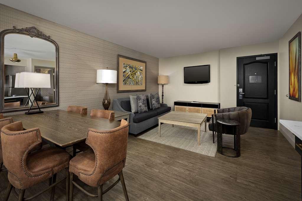 Homewood By Hilton At The Waterfront Wichita
